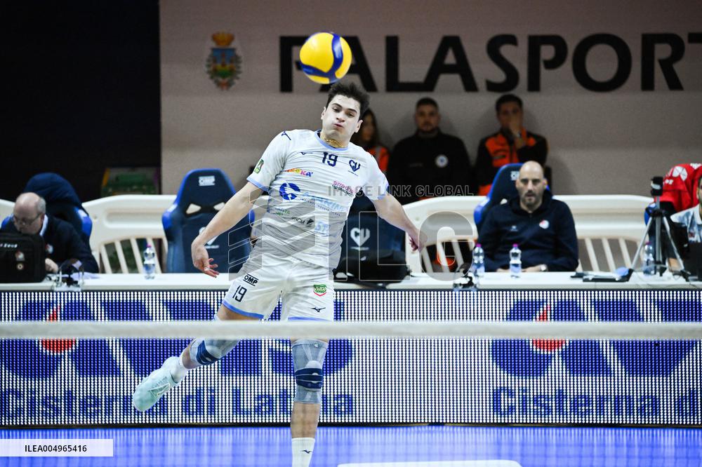 VOLLEY - Superlega Serie A - Cisterna Volley vs Gas Sales Bluenergy Piacenza 1-3 (25-21, 23-25,22-25,18-25)