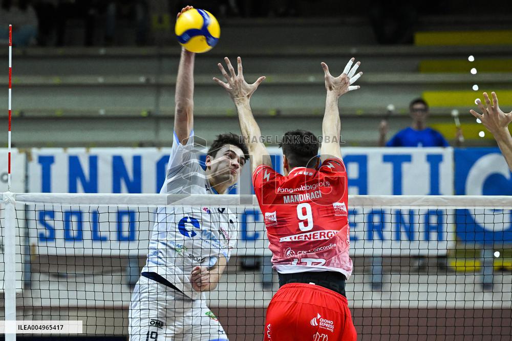 VOLLEY - Superlega Serie A - Cisterna Volley vs Gas Sales Bluenergy Piacenza 1-3 (25-21, 23-25,22-25,18-25)