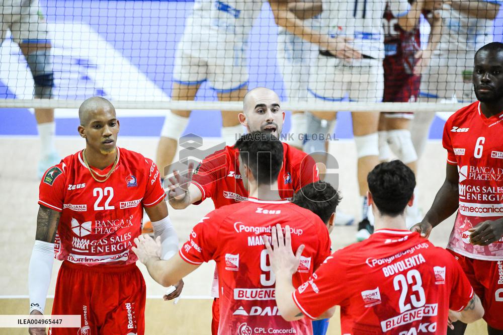 VOLLEY - Superlega Serie A - Cisterna Volley vs Gas Sales Bluenergy Piacenza 1-3 (25-21, 23-25,22-25,18-25)