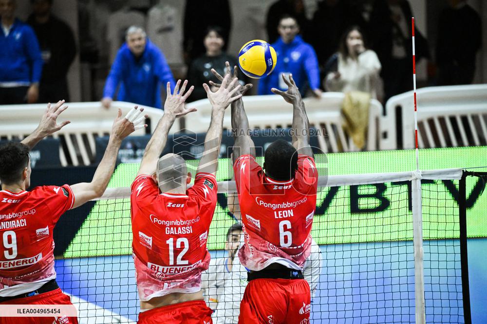VOLLEY - Superlega Serie A - Cisterna Volley vs Gas Sales Bluenergy Piacenza 1-3 (25-21, 23-25,22-25,18-25)