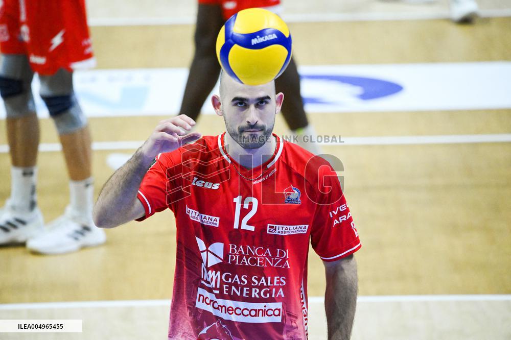 VOLLEY - Superlega Serie A - Cisterna Volley vs Gas Sales Bluenergy Piacenza 1-3 (25-21, 23-25,22-25,18-25)