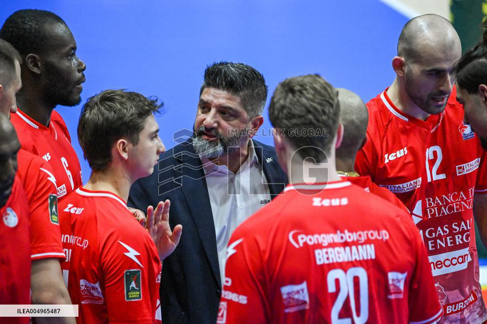 VOLLEY - Superlega Serie A - Cisterna Volley vs Gas Sales Bluenergy Piacenza 1-3 (25-21, 23-25,22-25,18-25)