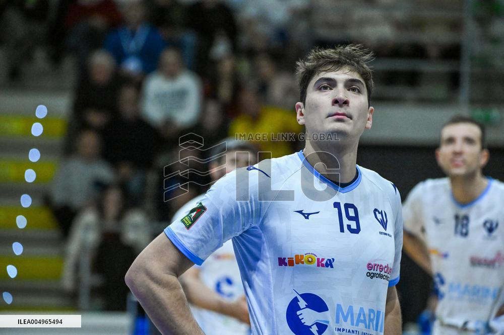 VOLLEY - Superlega Serie A - Cisterna Volley vs Gas Sales Bluenergy Piacenza 1-3 (25-21, 23-25,22-25,18-25)