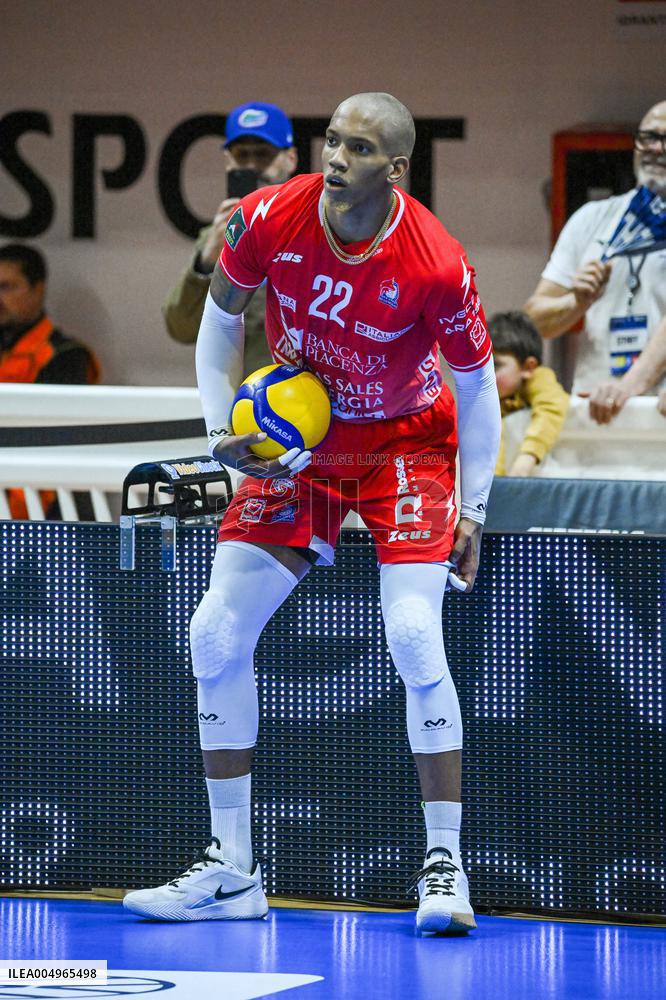 VOLLEY - Superlega Serie A - Cisterna Volley vs Gas Sales Bluenergy Piacenza 1-3 (25-21, 23-25,22-25,18-25)