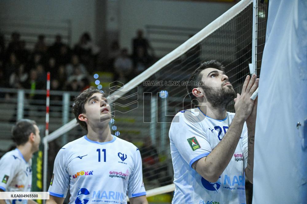 VOLLEY - Superlega Serie A - Cisterna Volley vs Gas Sales Bluenergy Piacenza 1-3 (25-21, 23-25,22-25,18-25)