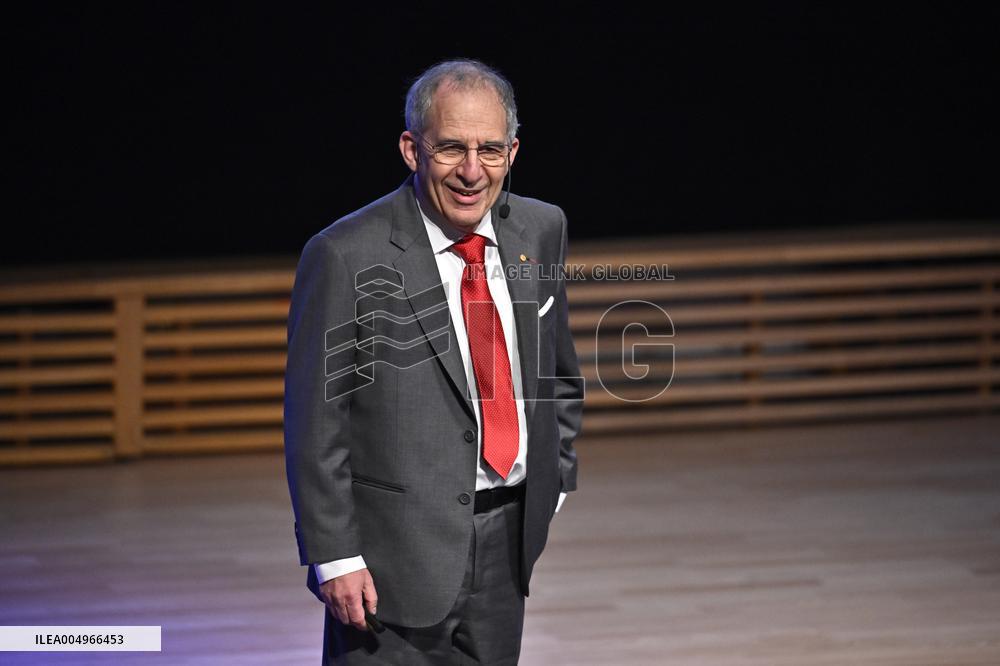 NOBEL LECTURE PHYSICS