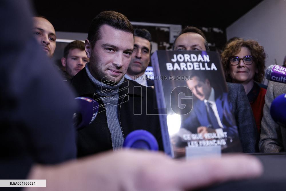 Jordan Bardella Book Signing - Escaudœuvres
