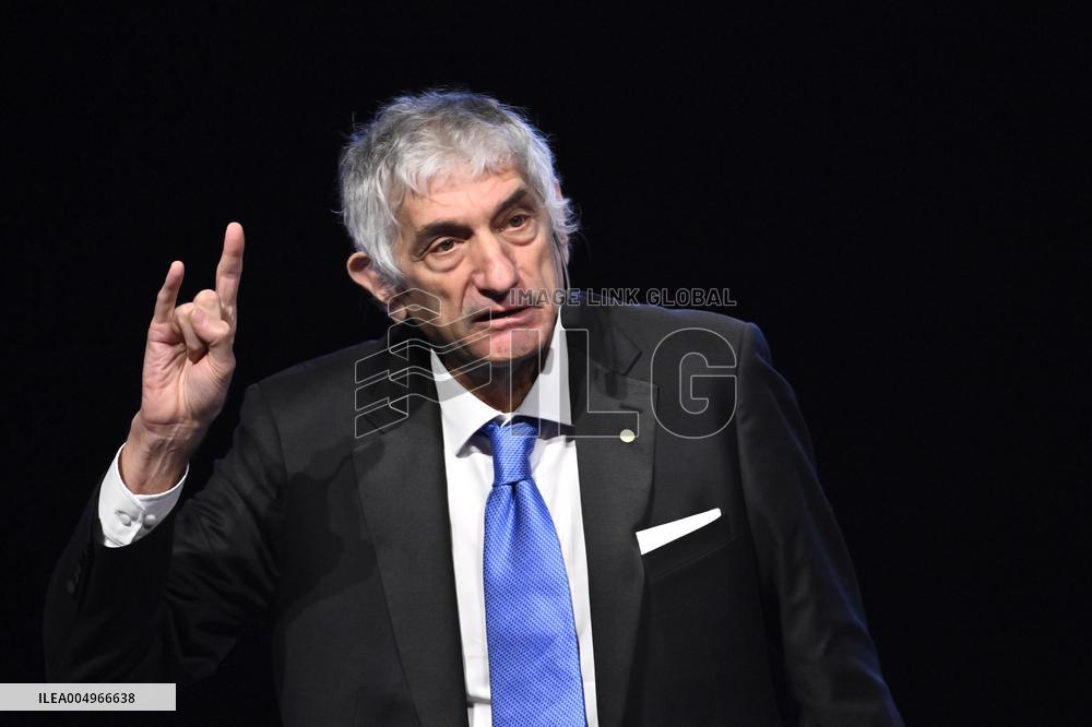 NOBEL LECTURE PHYSICS