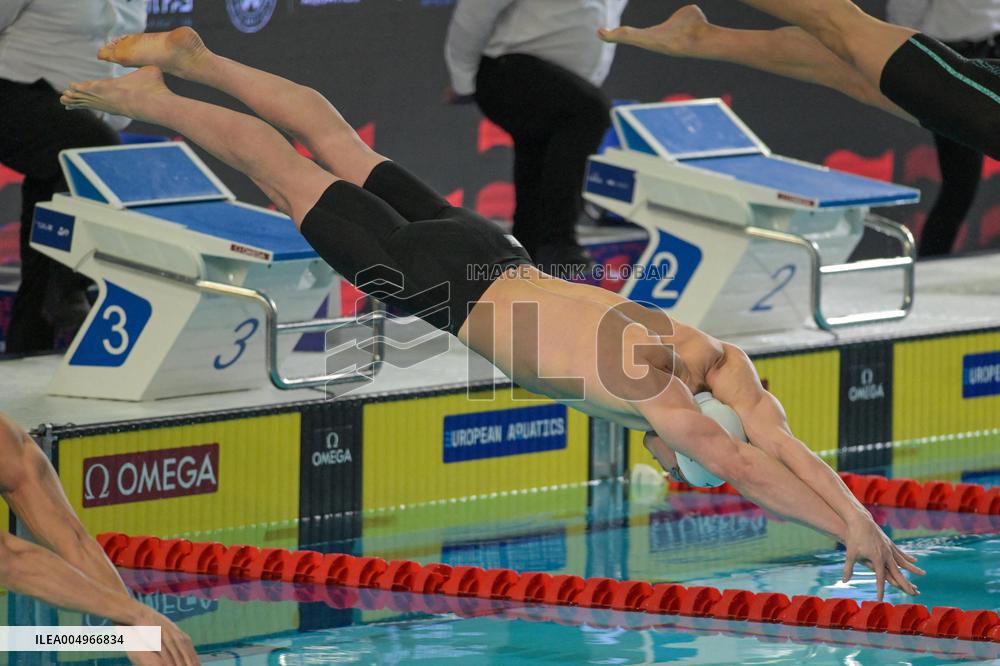 France Wins Medals at European Short Course Swimming Championships - Poland