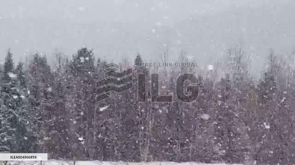 US: Heavy Snowfall in Lake Placid, New York