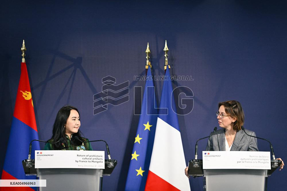 Return of prehistoric cultural property to the Mongolian authorities in Paris FA