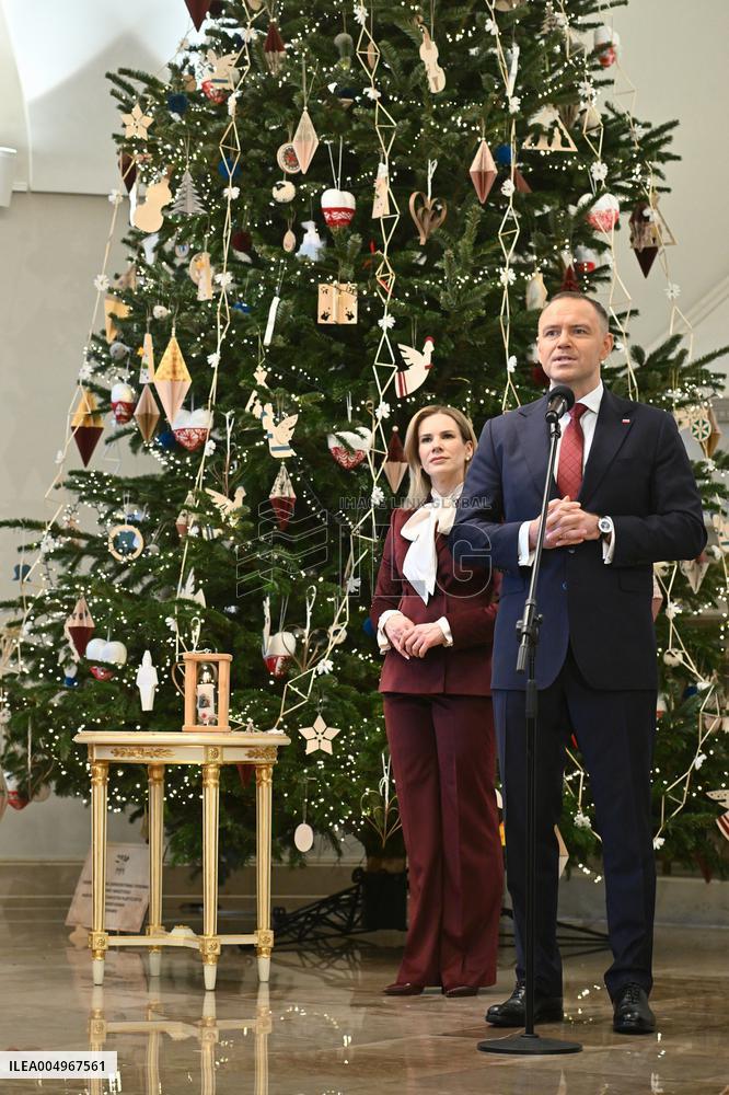 Bethlehem Light of Peace at The Presidential Palace - Warsaw