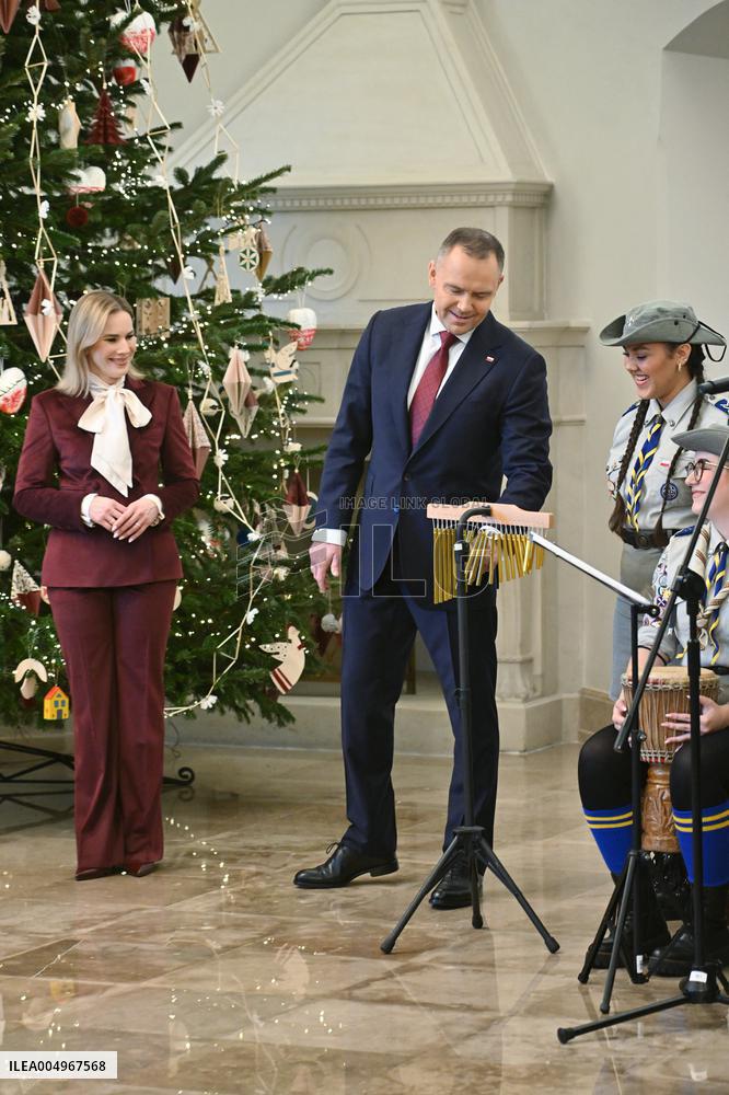 Bethlehem Light of Peace at The Presidential Palace - Warsaw
