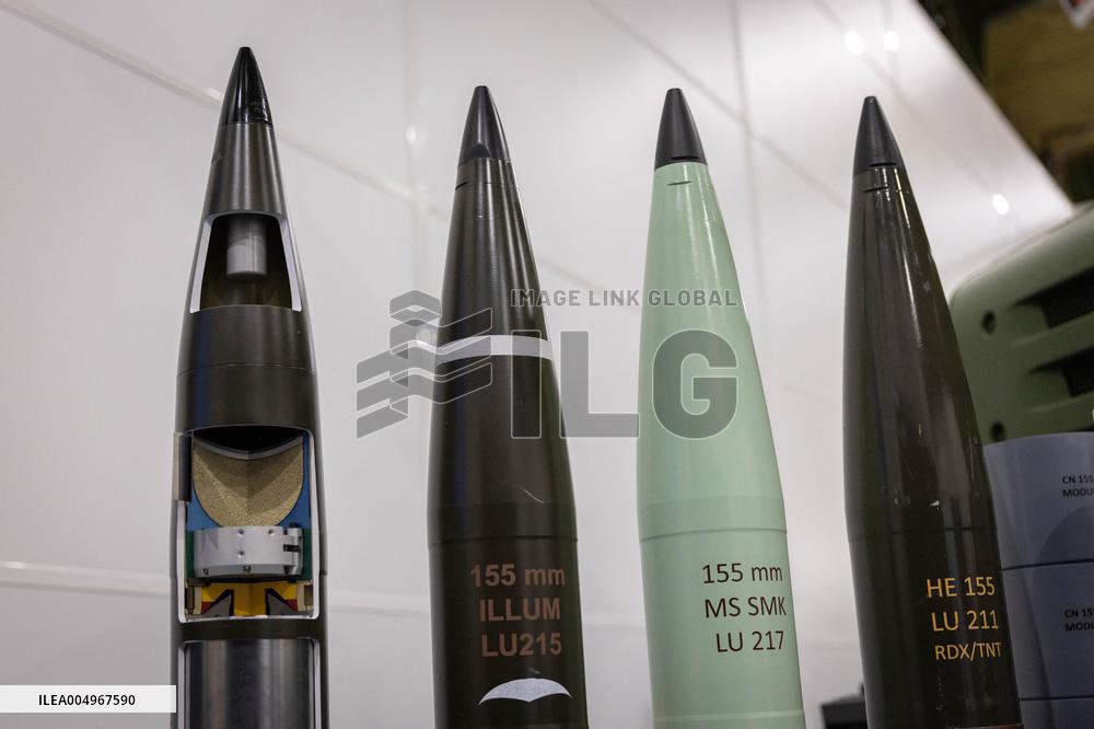 Illustrations of the military defence system supplier KNDS - Versailles AJ