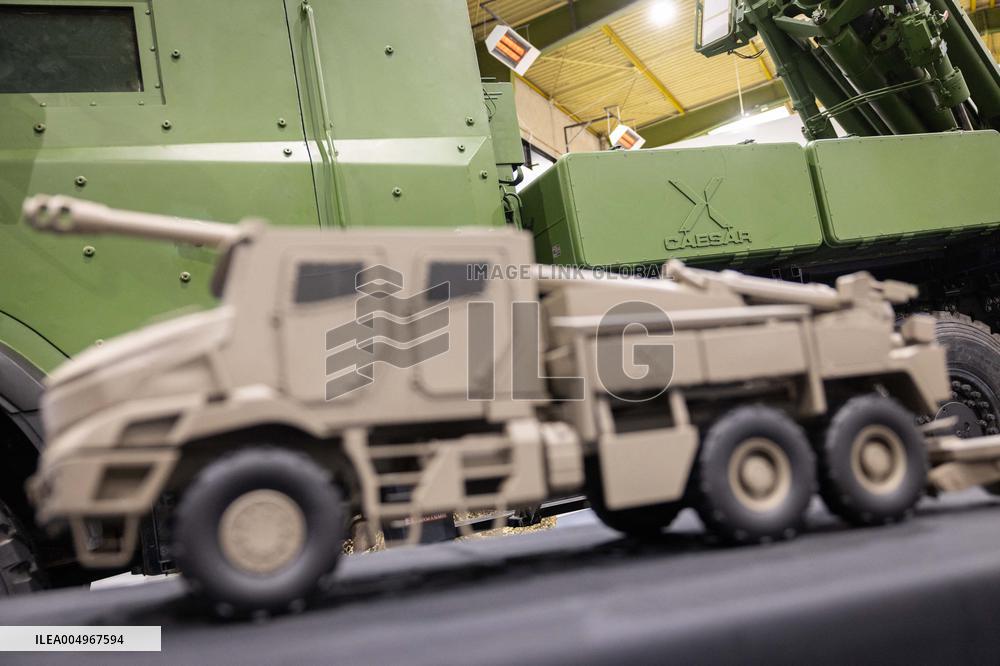 Illustrations of the military defence system supplier KNDS - Versailles AJ