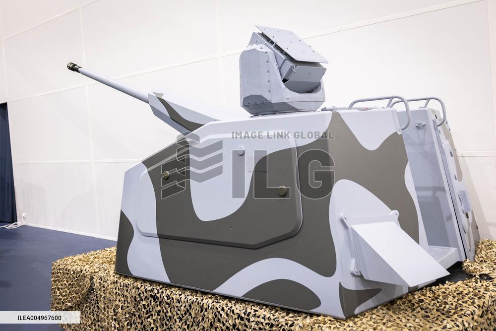 Illustrations of the military defence system supplier KNDS - Versailles AJ