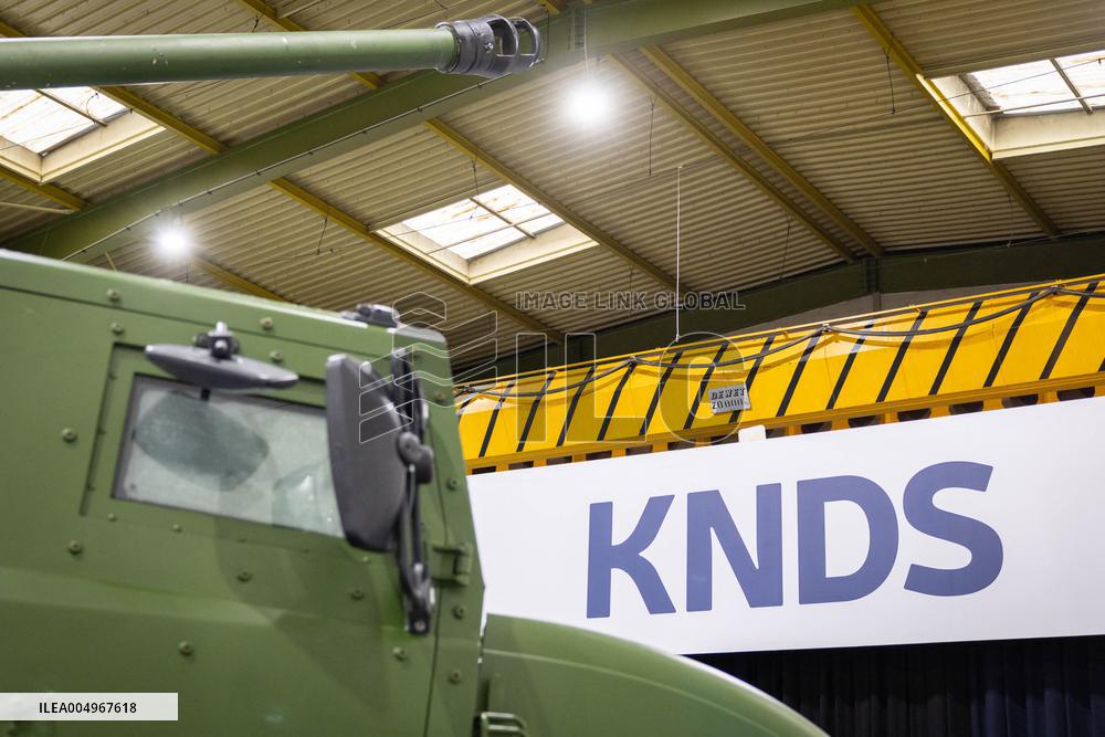 Illustrations of the military defence system supplier KNDS - Versailles AJ