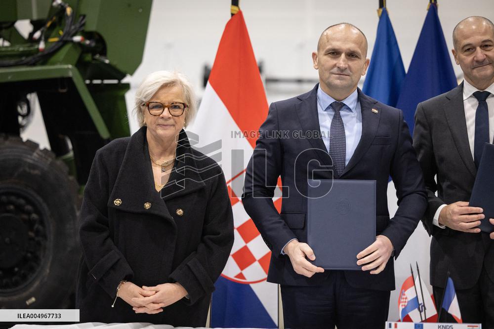 French Defence Minister and Croatia's Defence Minister visit the military defence system supplier KNDS - Versailles AJ