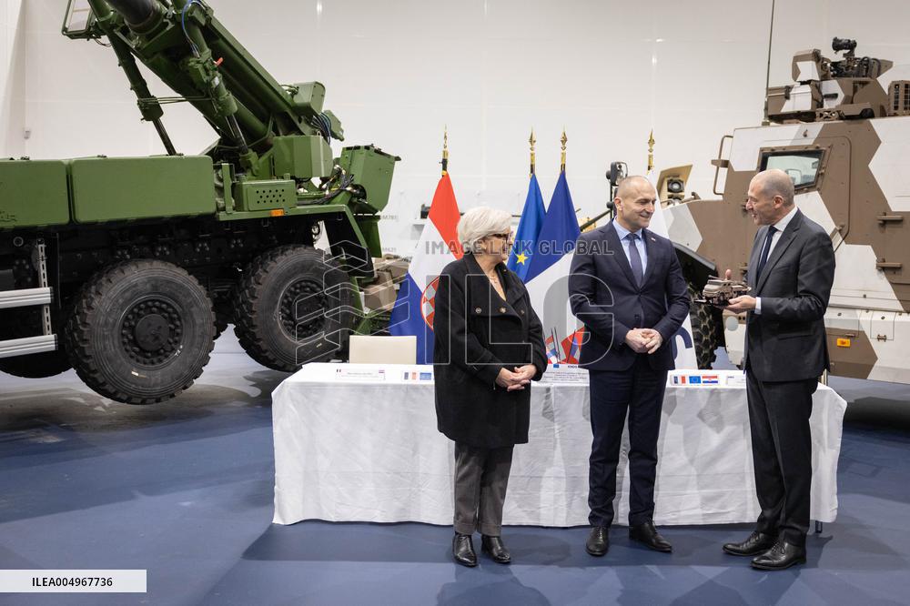 French Defence Minister and Croatia's Defence Minister visit the military defence system supplier KNDS - Versailles AJ