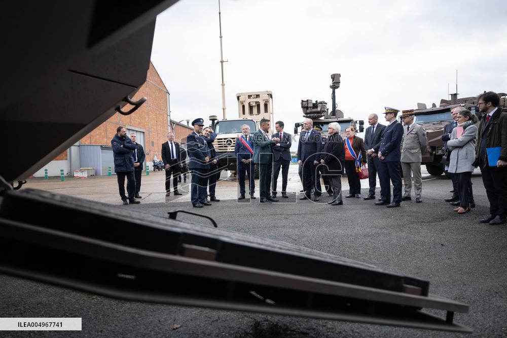 French Defence Minister and Croatia's Defence Minister visit the military defence system supplier KNDS - Versailles AJ
