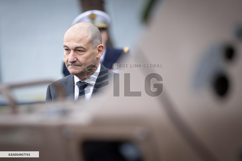 French Defence Minister and Croatia's Defence Minister visit the military defence system supplier KNDS - Versailles AJ