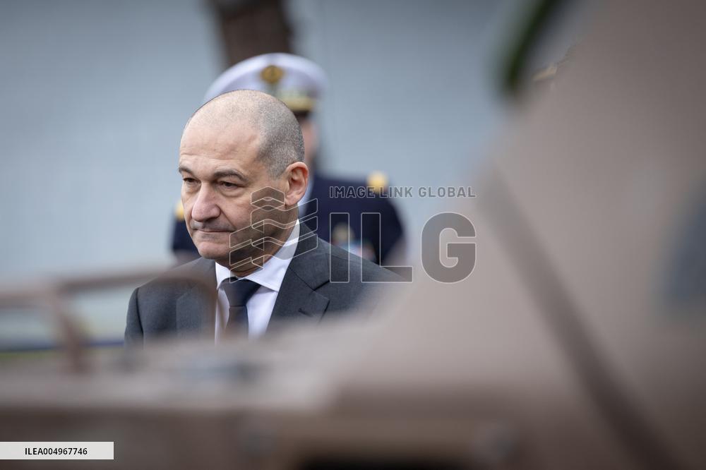 French Defence Minister and Croatia's Defence Minister visit the military defence system supplier KNDS - Versailles AJ