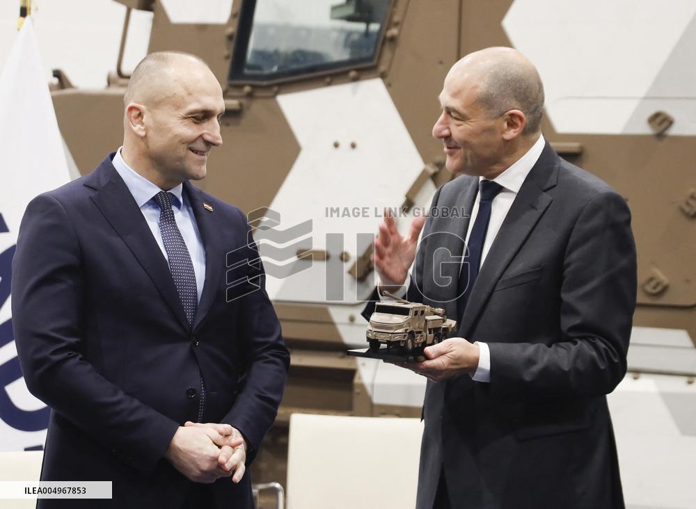 Vautrin Visit the Military Defence System Supplier KNDS - Versailles