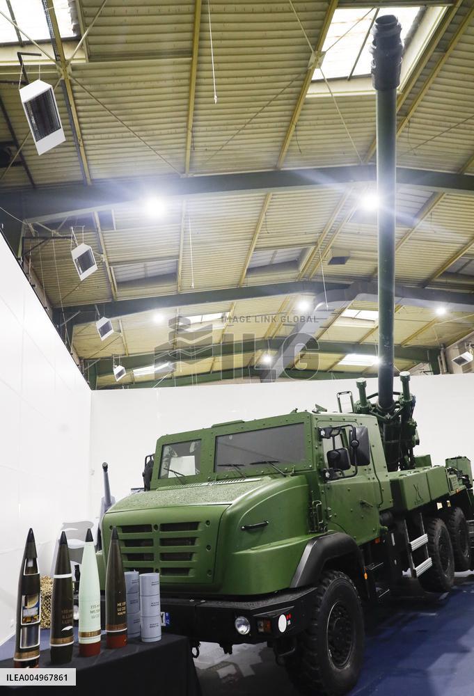 Vautrin Visit the Military Defence System Supplier KNDS - Versailles