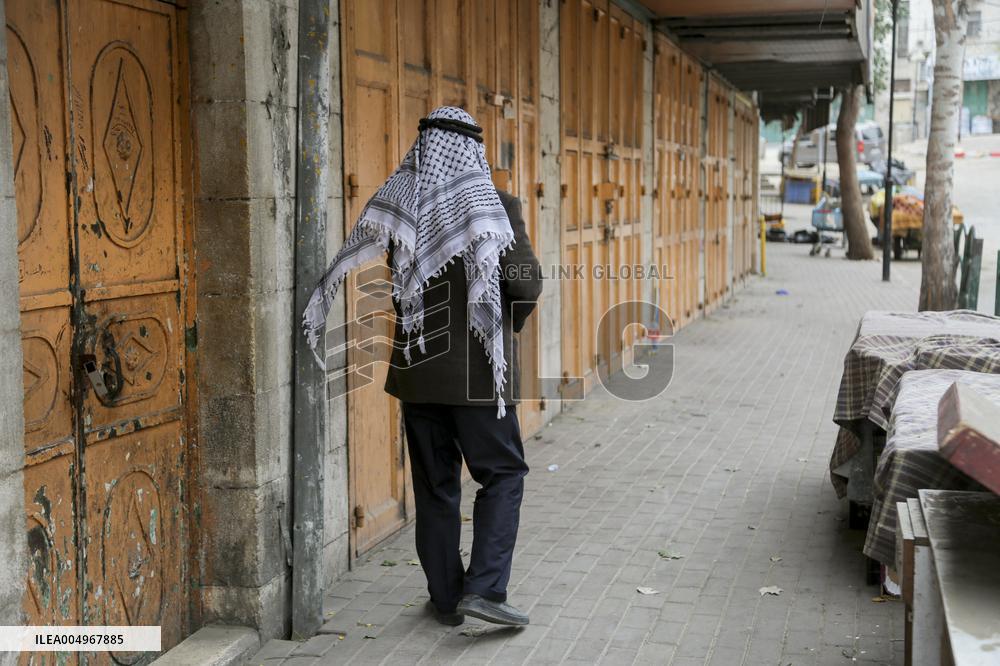 Two Palestinians Killed In Hebron - Palestine