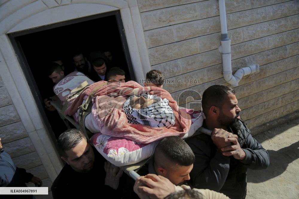 Two Palestinians Killed In Hebron - Palestine