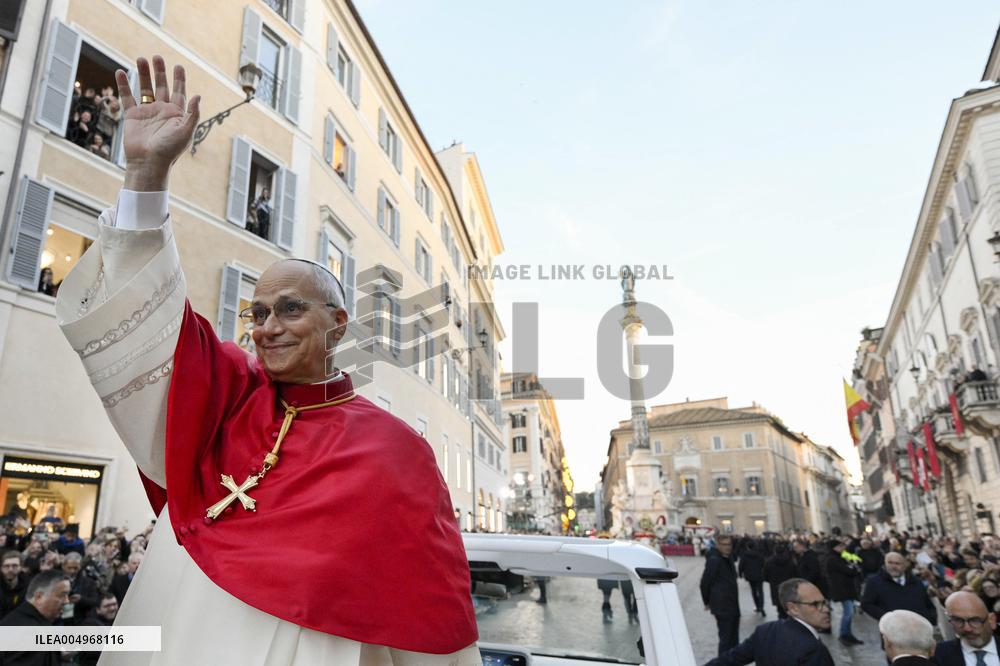 Pope Leo XIV's Traditional Homage To The Immaculate Conception - Rome