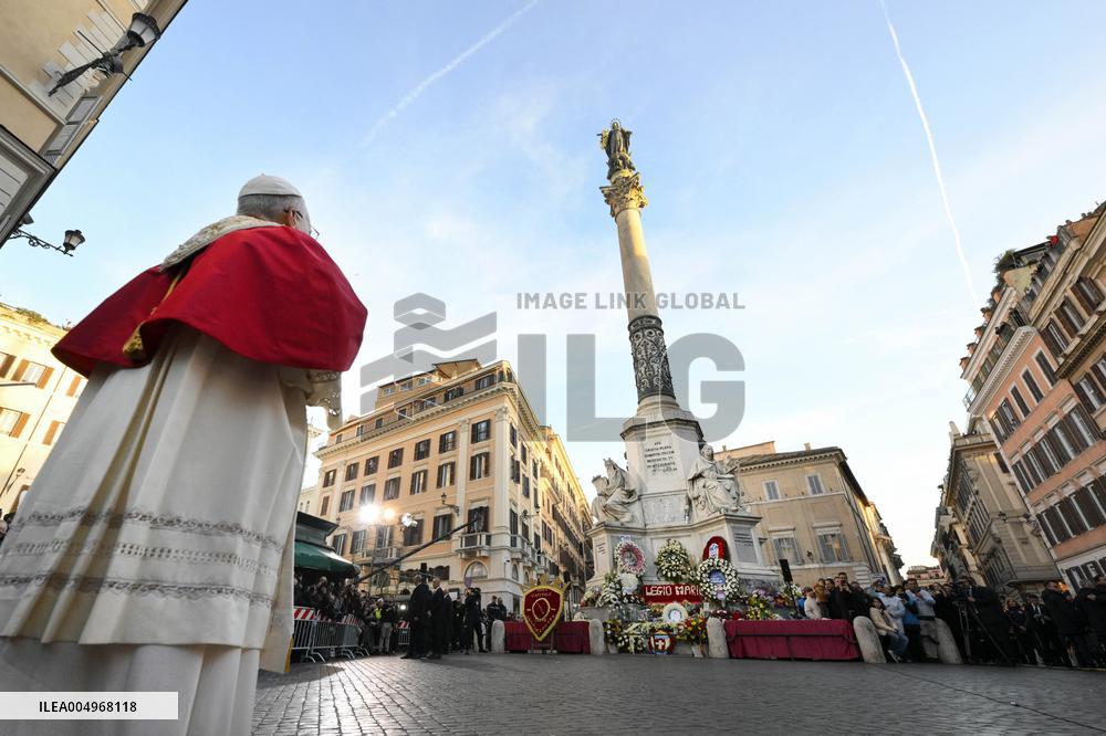 Pope Leo XIV's Traditional Homage To The Immaculate Conception - Rome