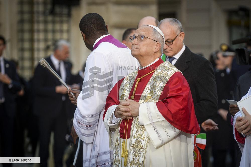 Pope Leo XIV's Traditional Homage To The Immaculate Conception - Rome