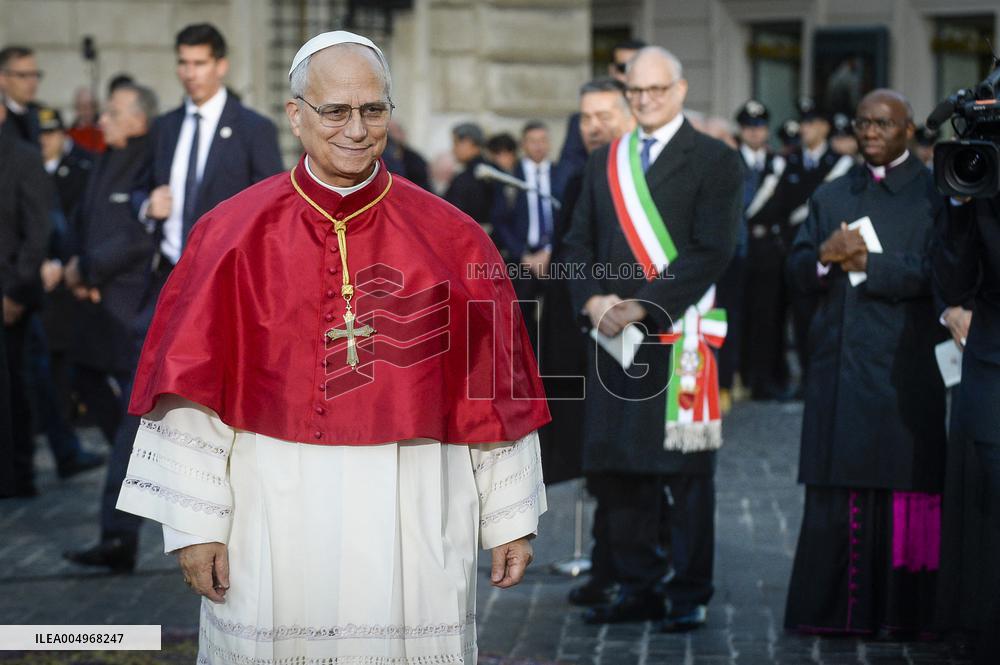 Pope Leo XIV's Traditional Homage To The Immaculate Conception - Rome