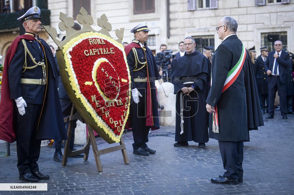 Pope Leo XIV's Traditional Homage To The Immaculate Conception - Rome