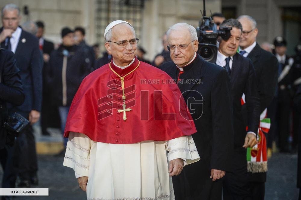 Pope Leo XIV's Traditional Homage To The Immaculate Conception - Rome