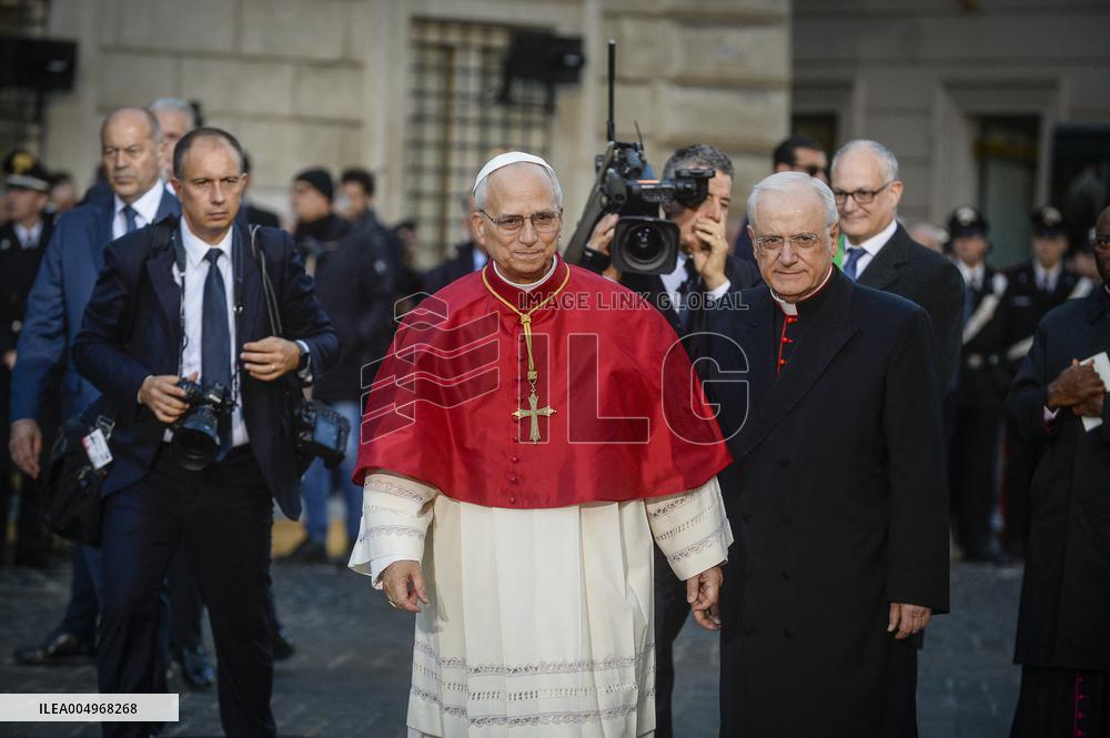 Pope Leo XIV's Traditional Homage To The Immaculate Conception - Rome