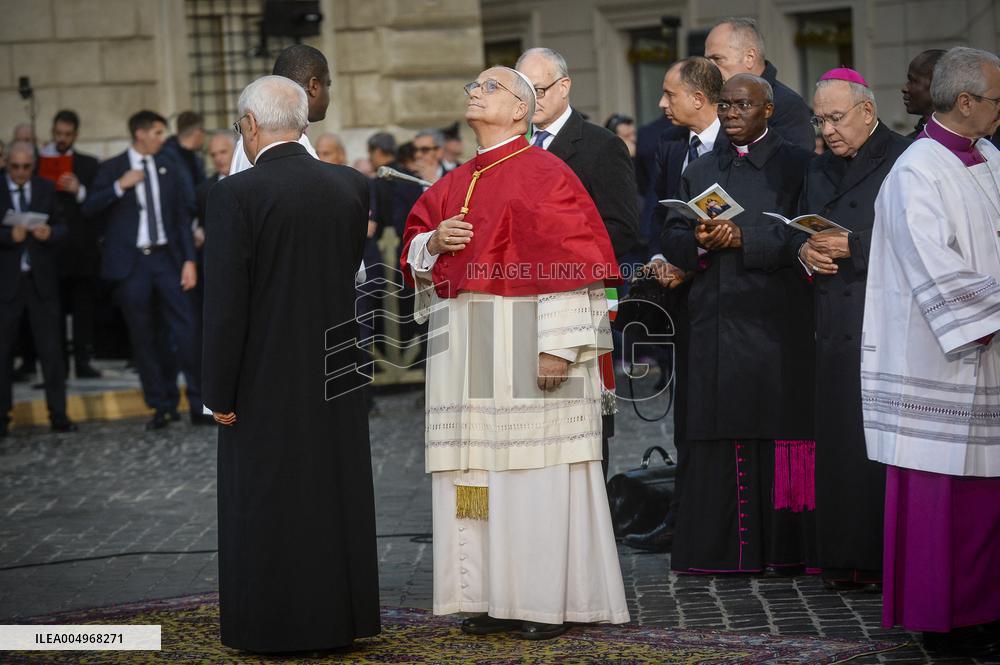 Pope Leo XIV's Traditional Homage To The Immaculate Conception - Rome