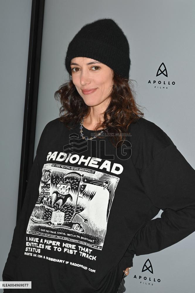 Louise Premiere - Paris