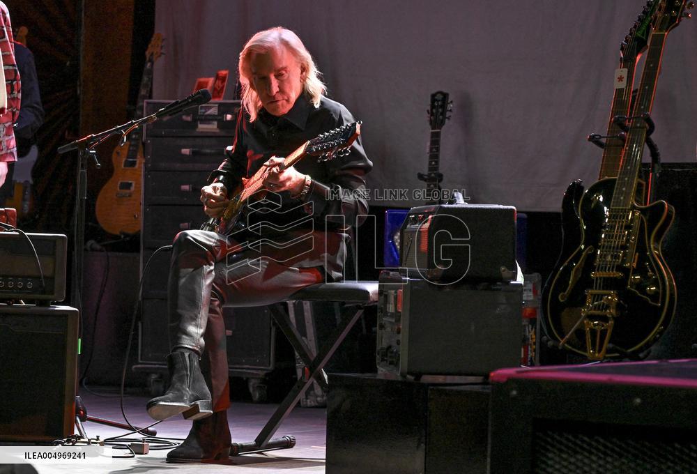 Joe Walsh Julien’s auction preview