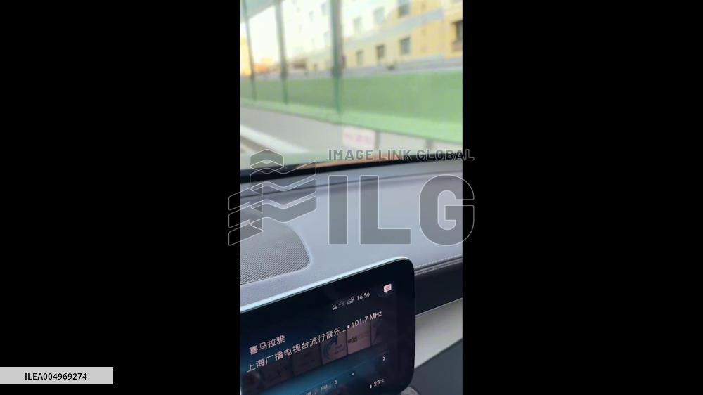 China: Weasel Pops Out of Moving Car’s Engine, Startles Shanghai Driver