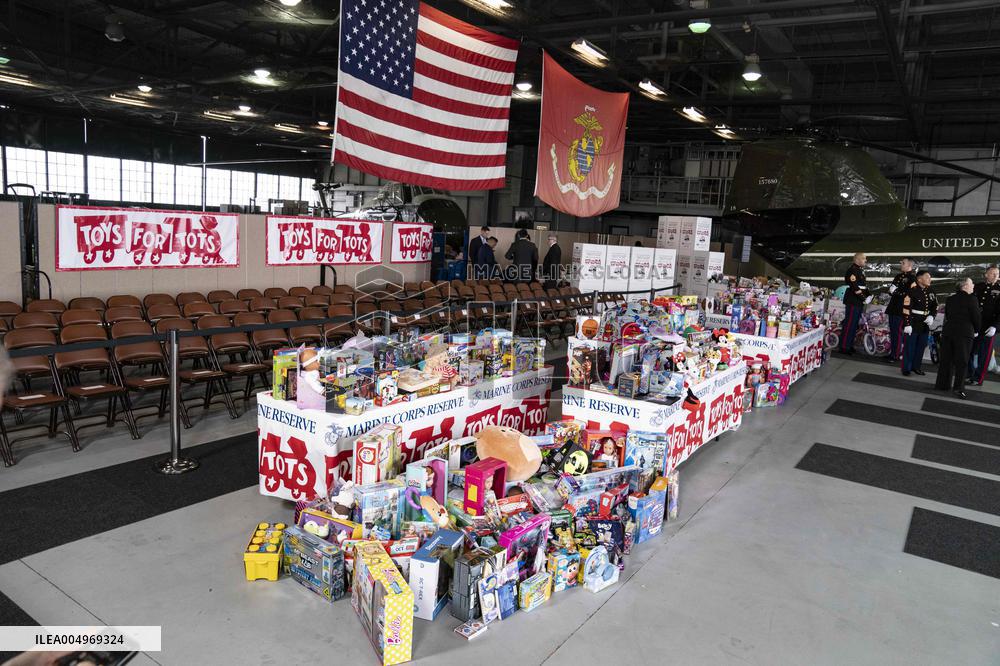 Melania Trump Participates in a Fundraiser for Toys for Tots