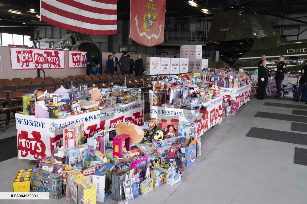 Melania Trump Participates in a Fundraiser for Toys for Tots