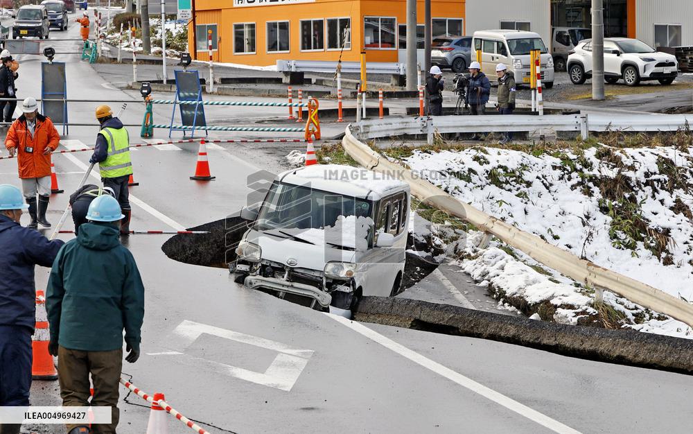 Aftermath of strong quake in northeastern Japan