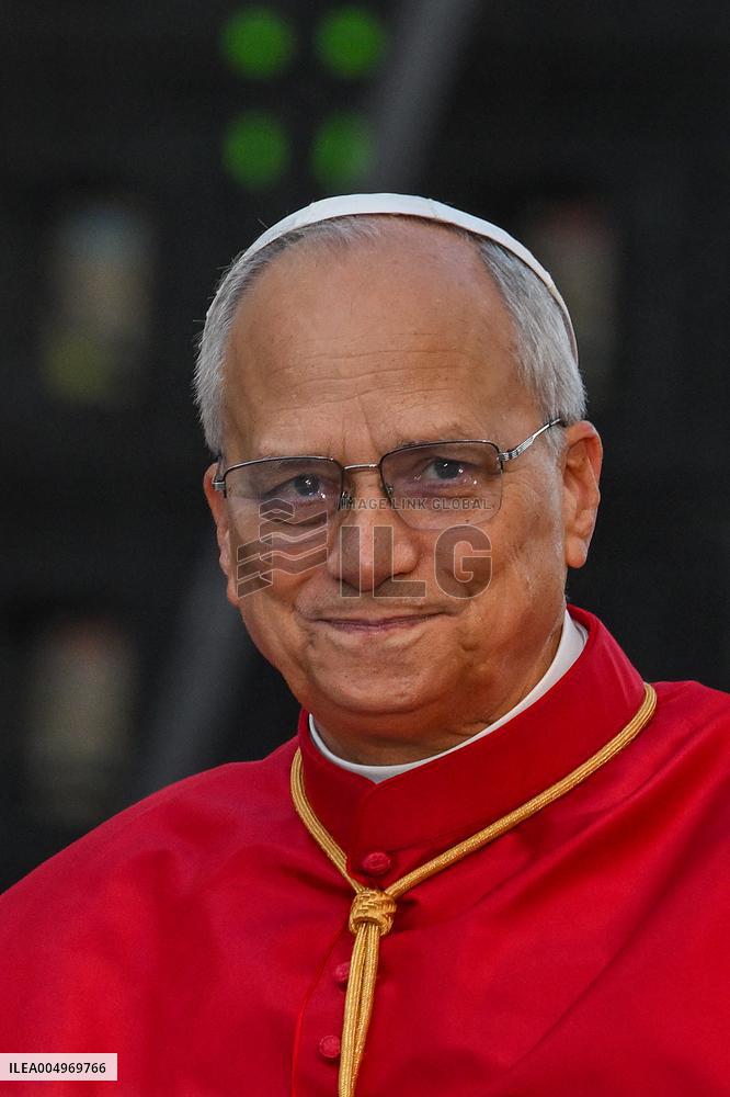 Pope Leo XIV's Traditional Homage To The Immaculate Conception - Rome