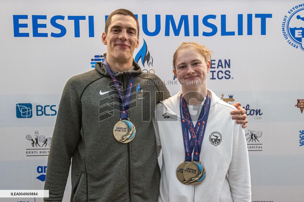 Estonian swimming team arrived at Tallinn Airport