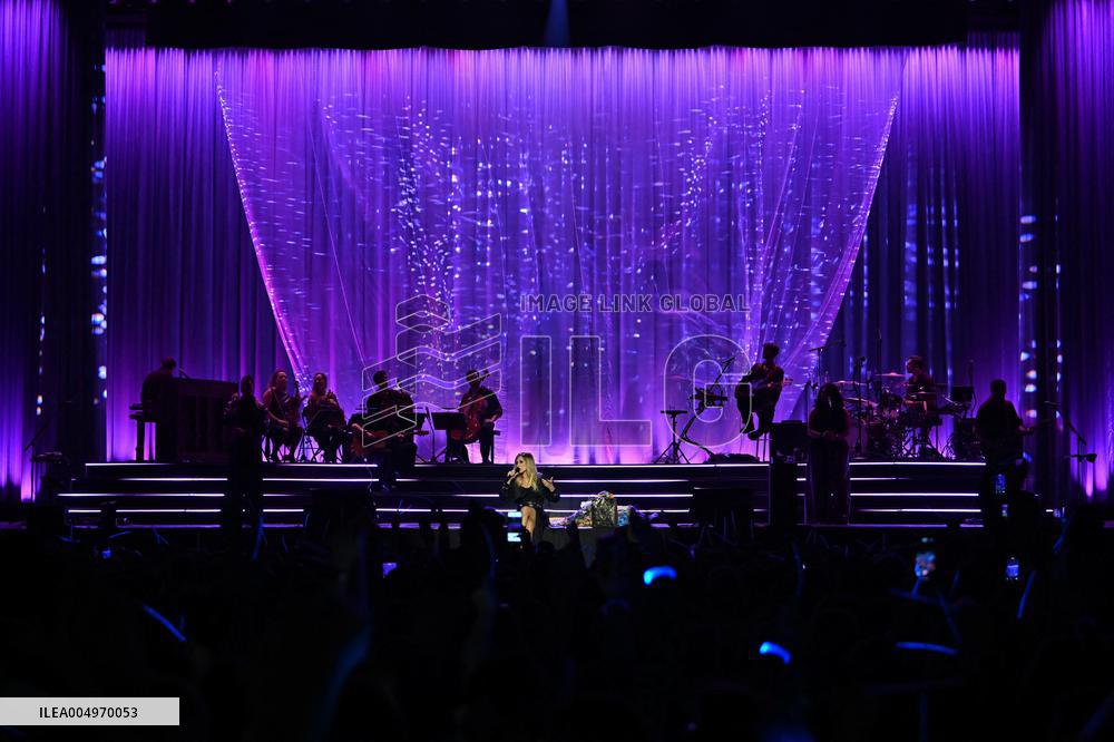 Lara Fabian Concert - Paris