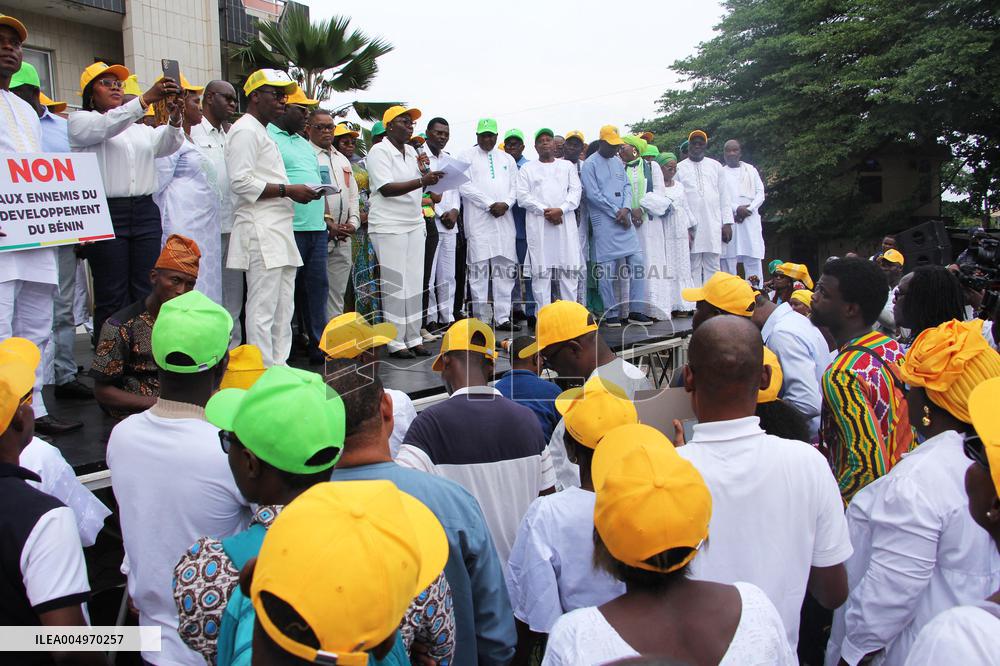 Protest Against The Attempted Military Coup In Benin - Cotonou