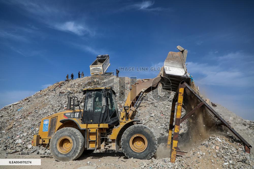 Khan Younis Debris Removals - Gaza