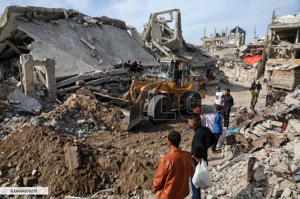 Khan Younis Debris Removals - Gaza